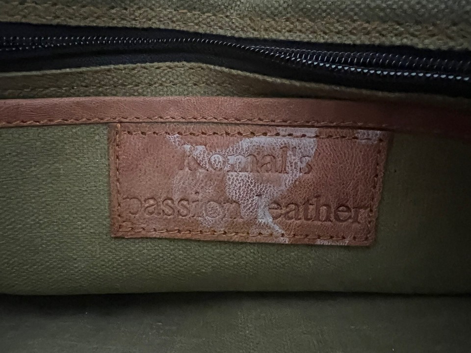 Komal's PASSION LEATHER Large Messenger Bag Crossbody Quality Camel ...