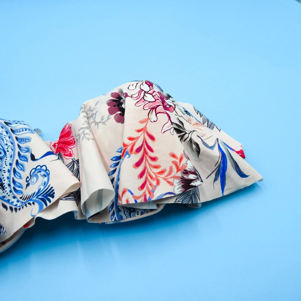 Top de bikini SeaFolly Australia talla 8 rosa floral con volantes bandeau acolchado sin tirantes Foto 3 de 4