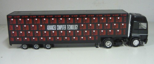 Herpa 141055 Renault Jumbo KSZ "ESCOM-Advanced Computer Techn.", 1/87, NEU&OVP - Picture 4 of 5
