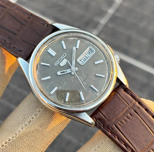 Vintage Seiko 5 Automatic Brown Dial Original Japan Movt. Men’s Watch 6309-5490.