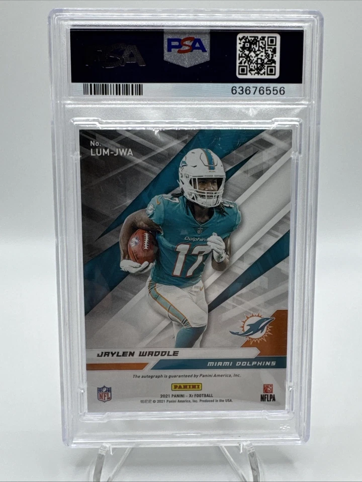 2021 Panini XR Luminous Endorsements Jaylen Waddle #LUM-JWA Orange /25 (AU, RC) - Image 2 of 2