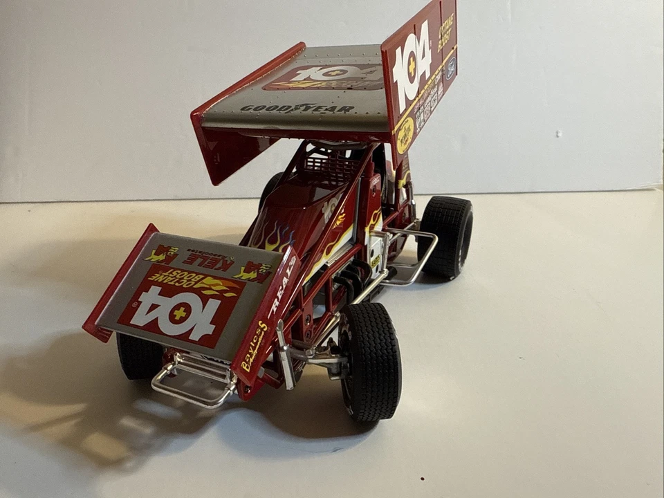 1998 GMP 1:18 Scale Sprint Car Jeff Swindell 104+ Octane Autographed Wing #7016 - Image 4 of 4