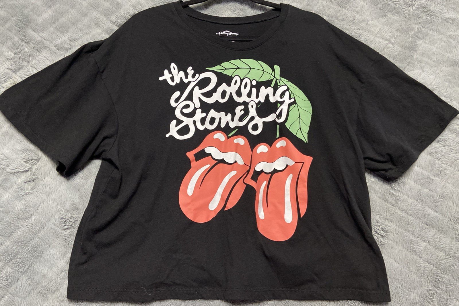 New Rolling Stones Women's Short Sleeve Crop Top Size XL Basic Comfy Band Tshirt