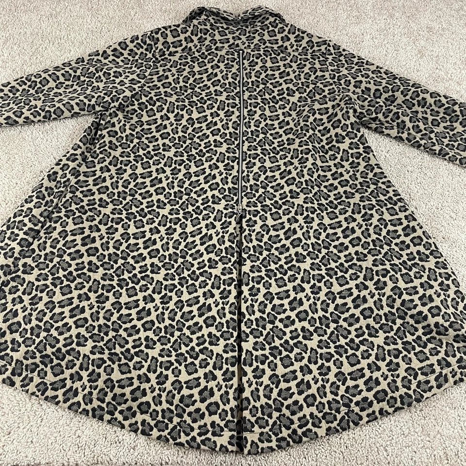 Comfy USA Jacket Women’s L Button Up Leopard Print Zipper Accent Button Up R2 - Image 4 of 4