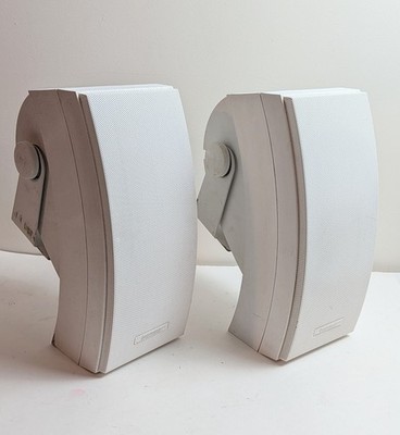 Bose 251 Environmental Outdoor Speakers White w/ Wall Brackets