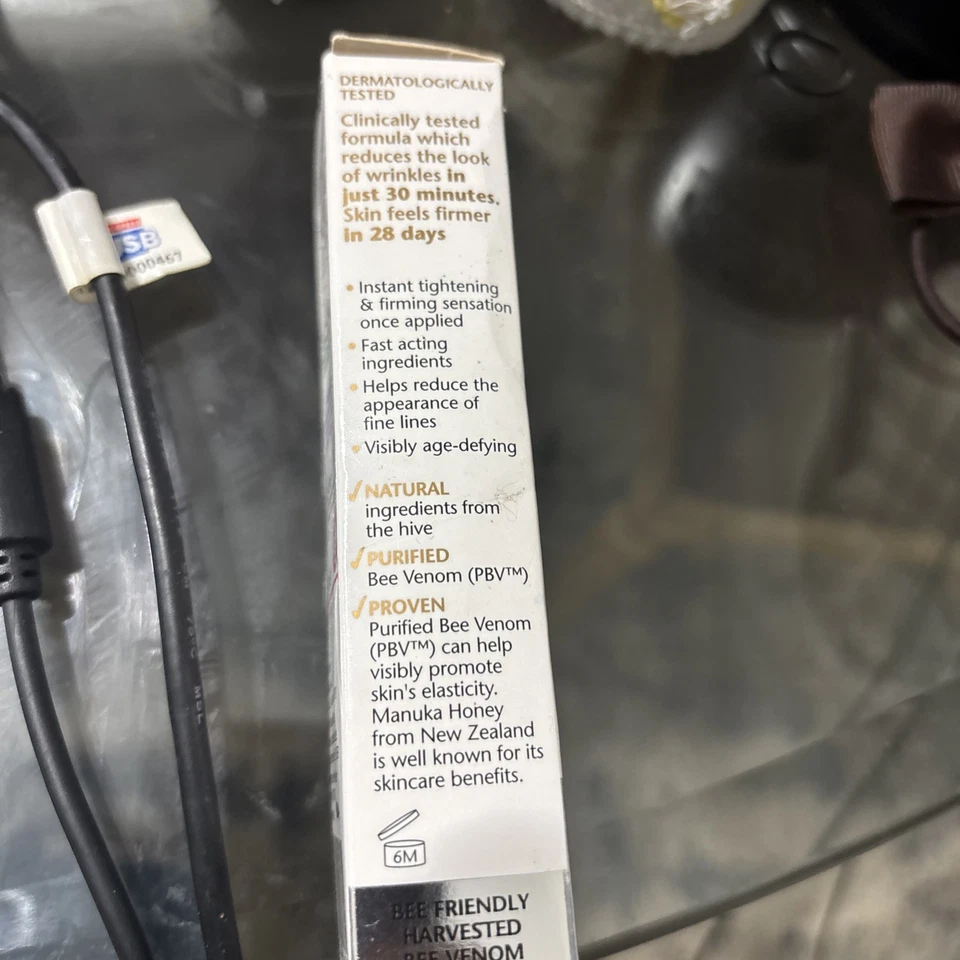 Relleno de arrugas dirigido Manuka Doctor Apirefine con veneno de abeja purificado 0,51 oz Foto 4 de 4