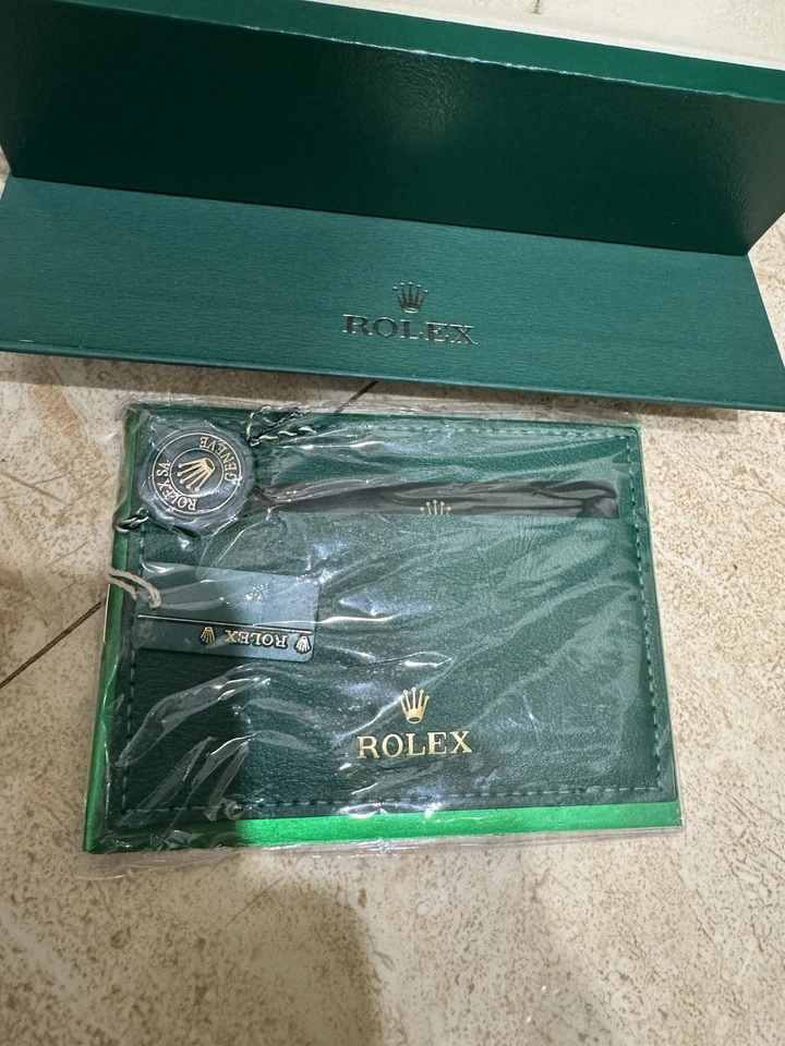 Caja de almacenamiento de reloj de lujo de madera verde 2025 Foto 4 de 4