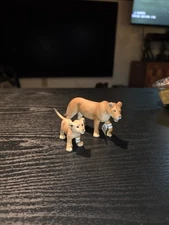 Schleich Female Mom Lioness 2006 & Baby Cub 2006 Lot Of 2 Figures