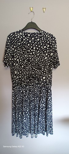 Country Casuals Petite L(UK14) pull on knee length dress with stretch VGC - Picture 2 of 8