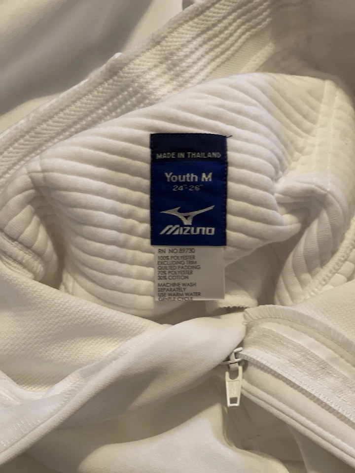 MIZUNO YOUTH M 24-26 BLANCO con Raya Pierna Roja Foto 4 de 4