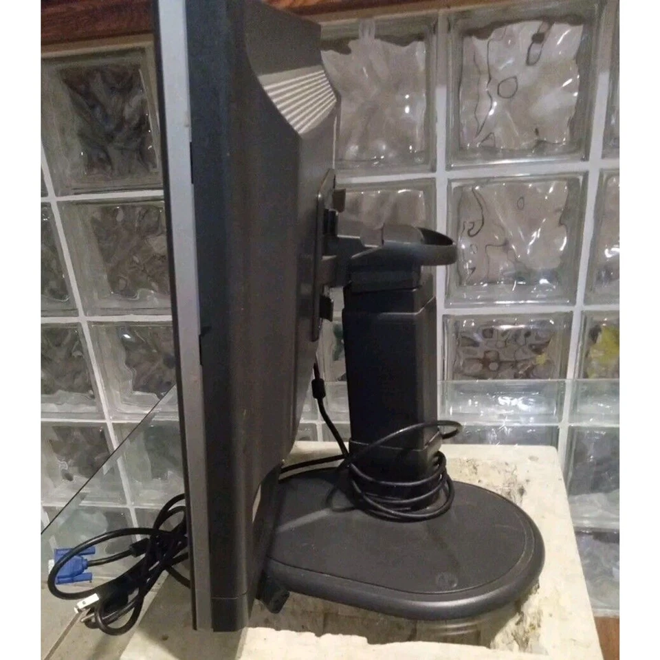 Philips Professional Brilliance 200P - LCD monitor - 20.1" Ultra Heavy Duty - Image 4 of 4