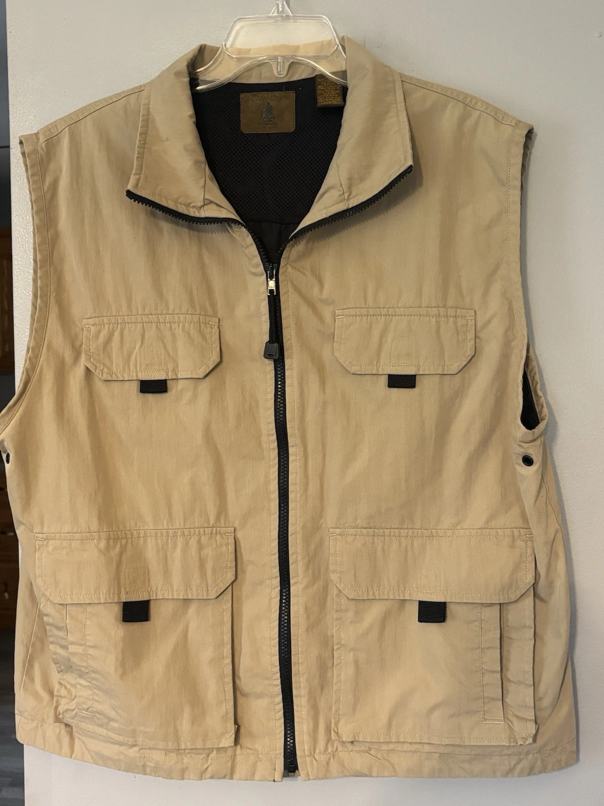 St. John's Bay Vintage Fishing Utility Vest Men's L Tan Khaki Outdoor Hunting