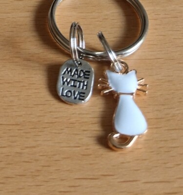 Schöner Schlüsselanhänger ''weiße Katze'' Bagcharm tolles nützliches besonderes purrrfect Geschenk   