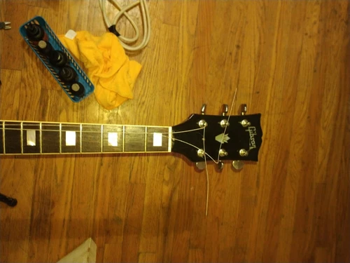 gibson sg