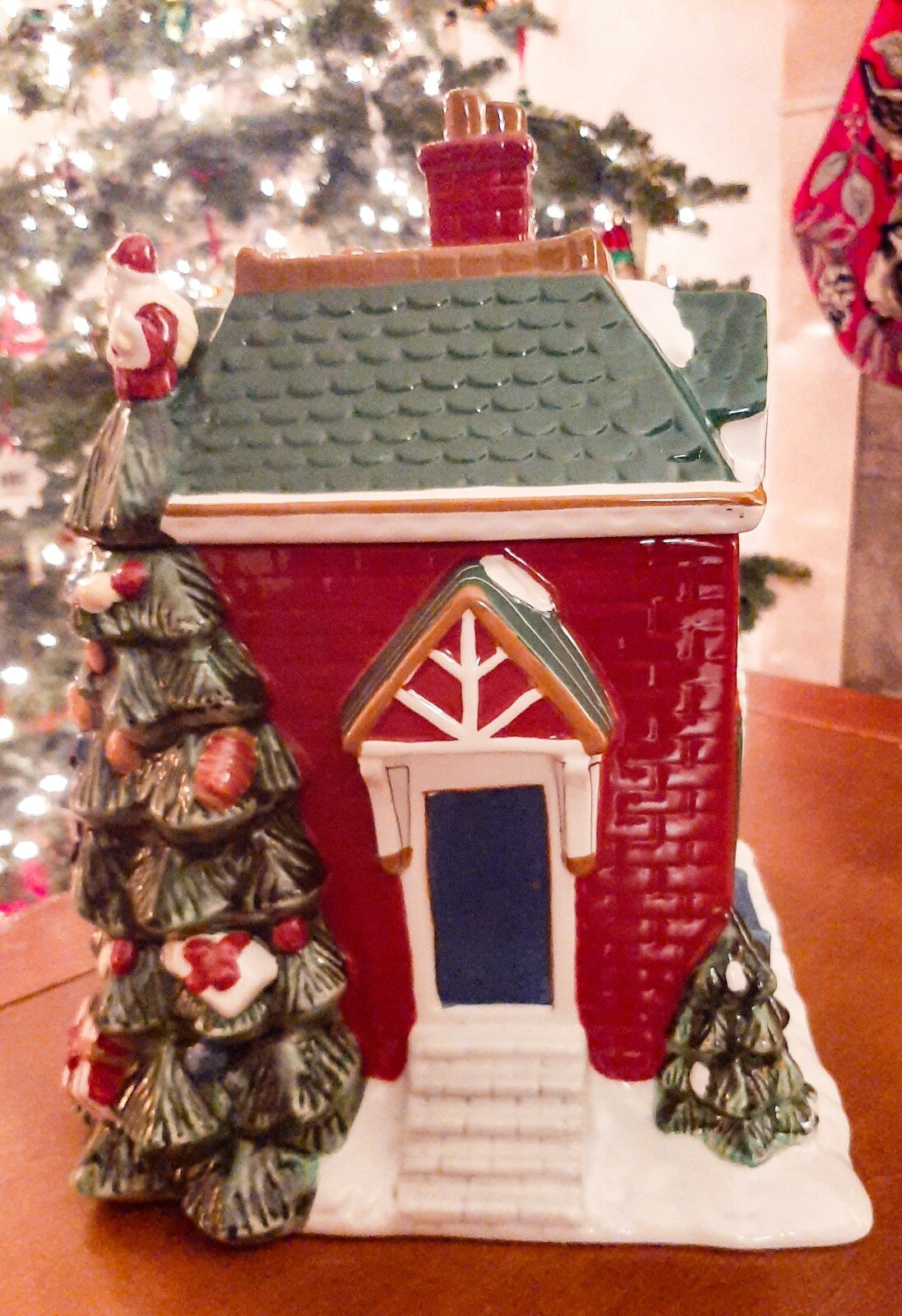 Spode Christmas Tree Village Collection Train Station Ceramic Cookie