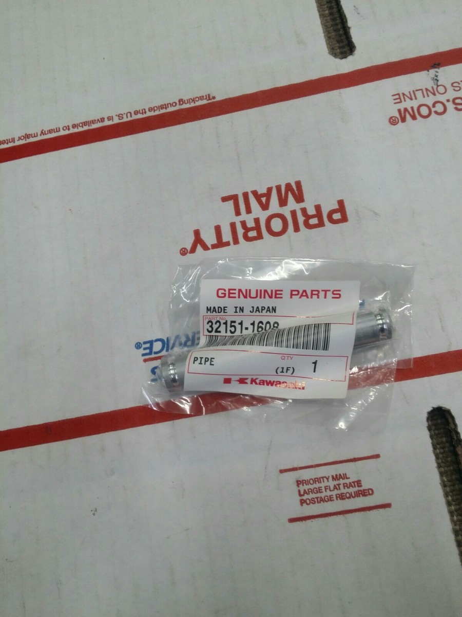 NOS KAWASAKI 1991-2003 ZX750 NINJA ZX900 CYLINDER HEAD PIPE