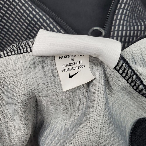 Nike Sportswear Tech Fleece Big Kids Winterized Full-Zip Hoodie Medium FJ6023 - Picture 7 of 11