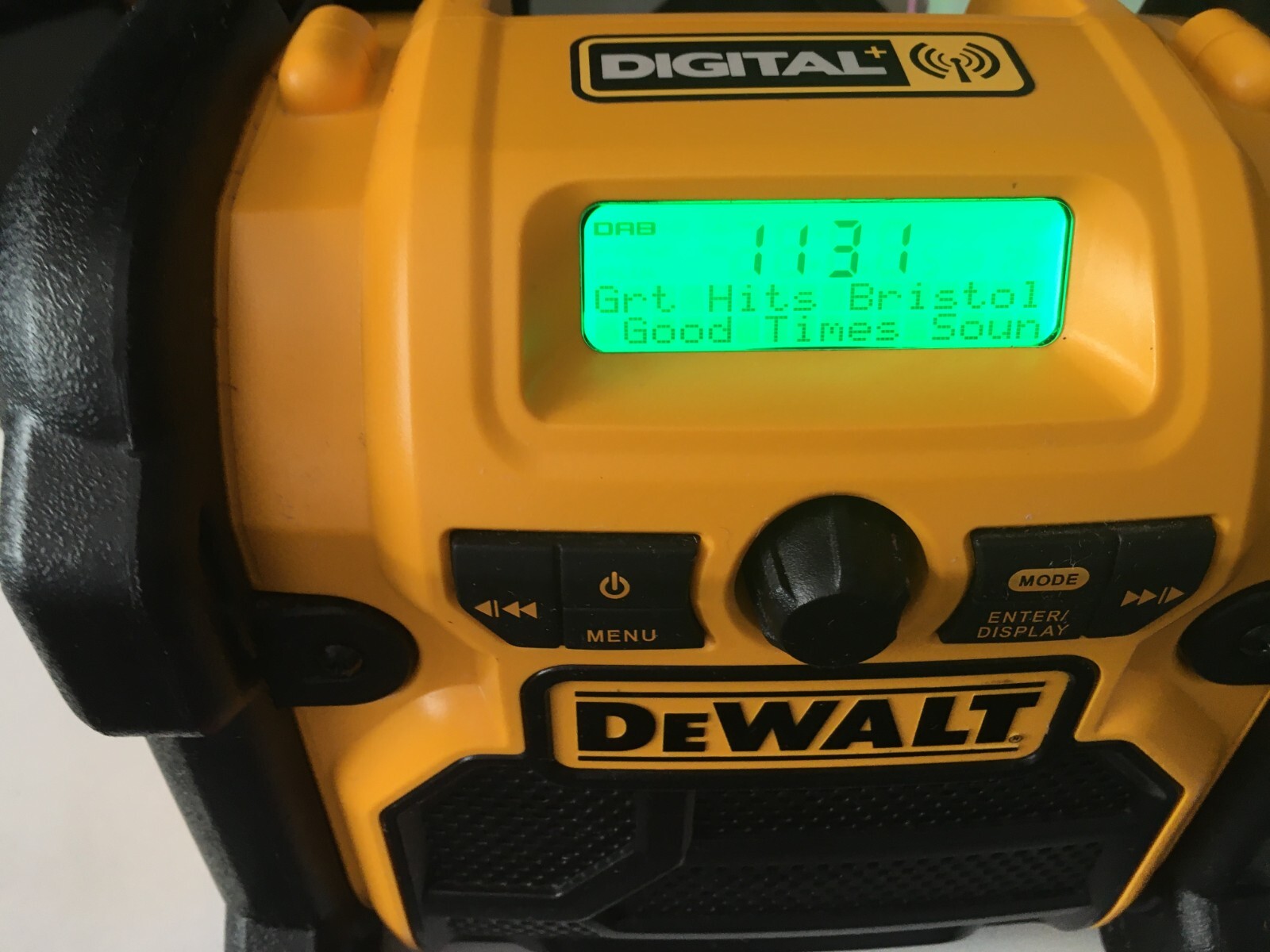 DEWALT DCR020 XR LiIon DAB+/FM Compact Radio 5035048459249 eBay
