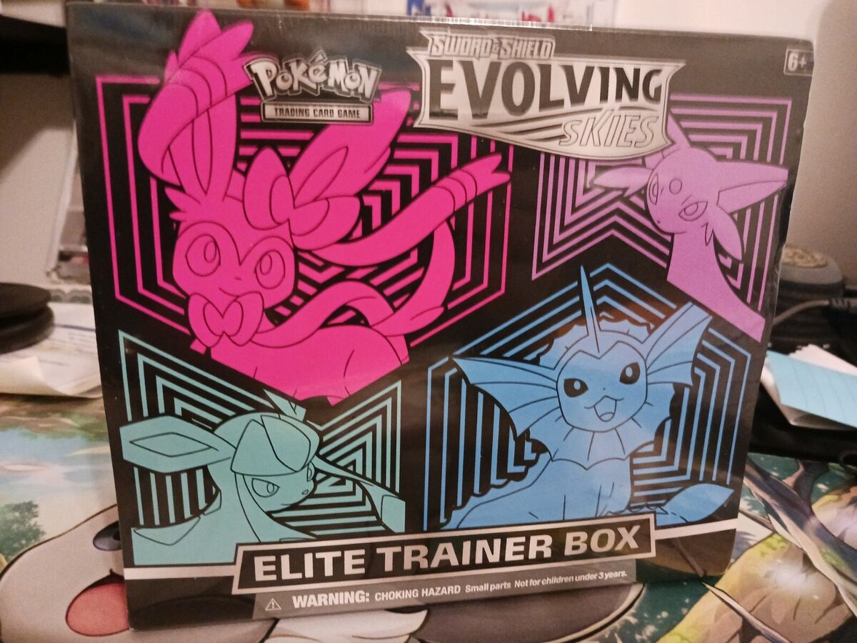 Pokémon TCG: Sword & Shield-Evolving Skies Elite Trainer Box Pokémon TCG: Sword & Shield-Evolving Skies Elite Trainer Box