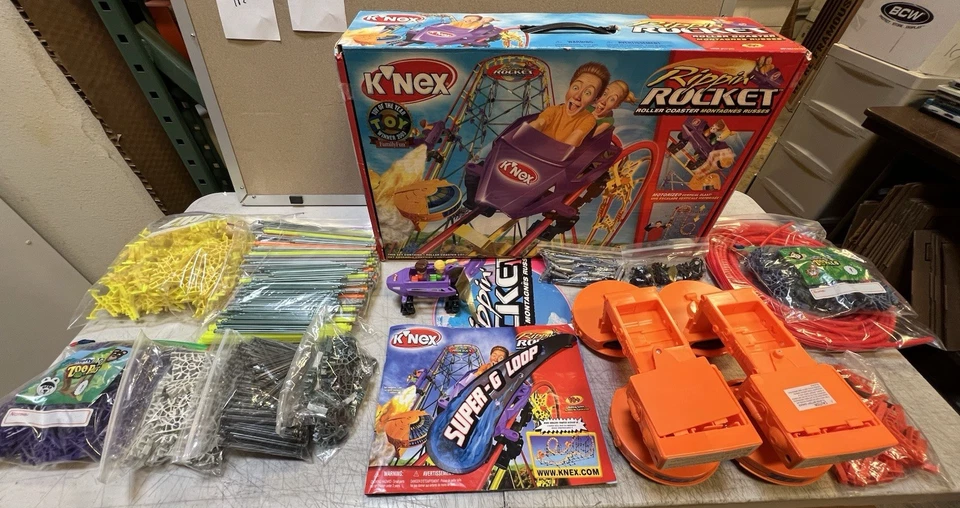K'Nex Rippin' Rocket Roller Coaster - 63166/63105 INCOMPLETE - Image 2 of 4
