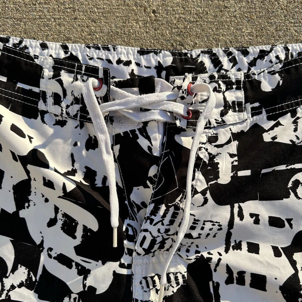 Y2K Liquid Militia Board Shorts Men's 36 Grunge Skater Surf Trunks - Image 3 of 4