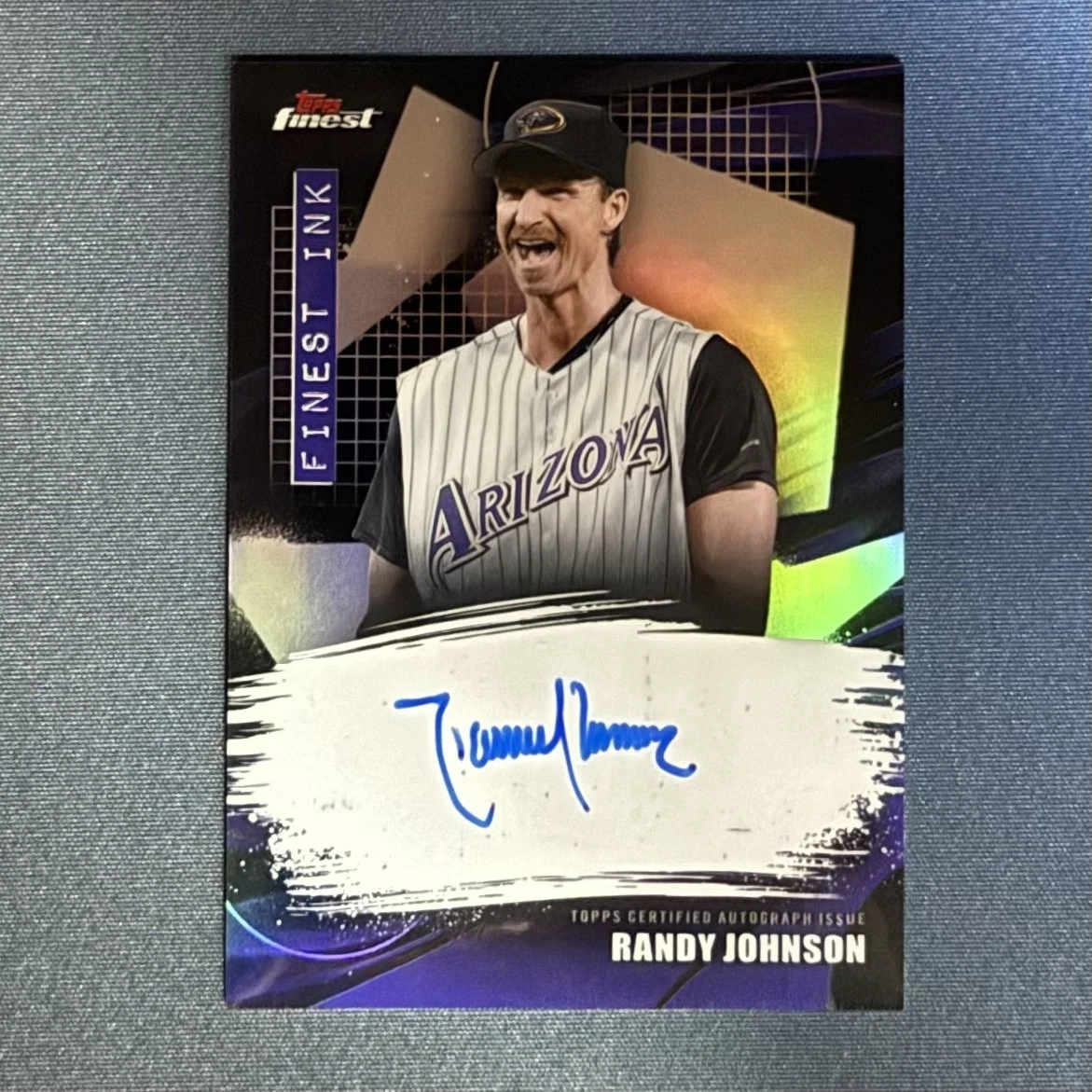 Randy Johnson Baseball Sports Trading Card Singles Autographed for
