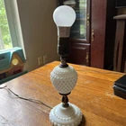 Hobnail Milk Glass Vintage Bedroom Bedside Lamp 11.50 “ Grannycore (a)