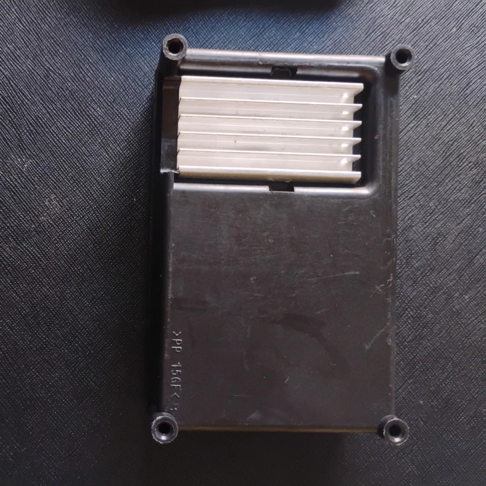 MÓDULO DE CONTROL CAJA TRANSFERENCIA GM 2002-2005 NUEVO GENUINO, NÚMERO DE PIEZA 12590220 Foto 2 de 3