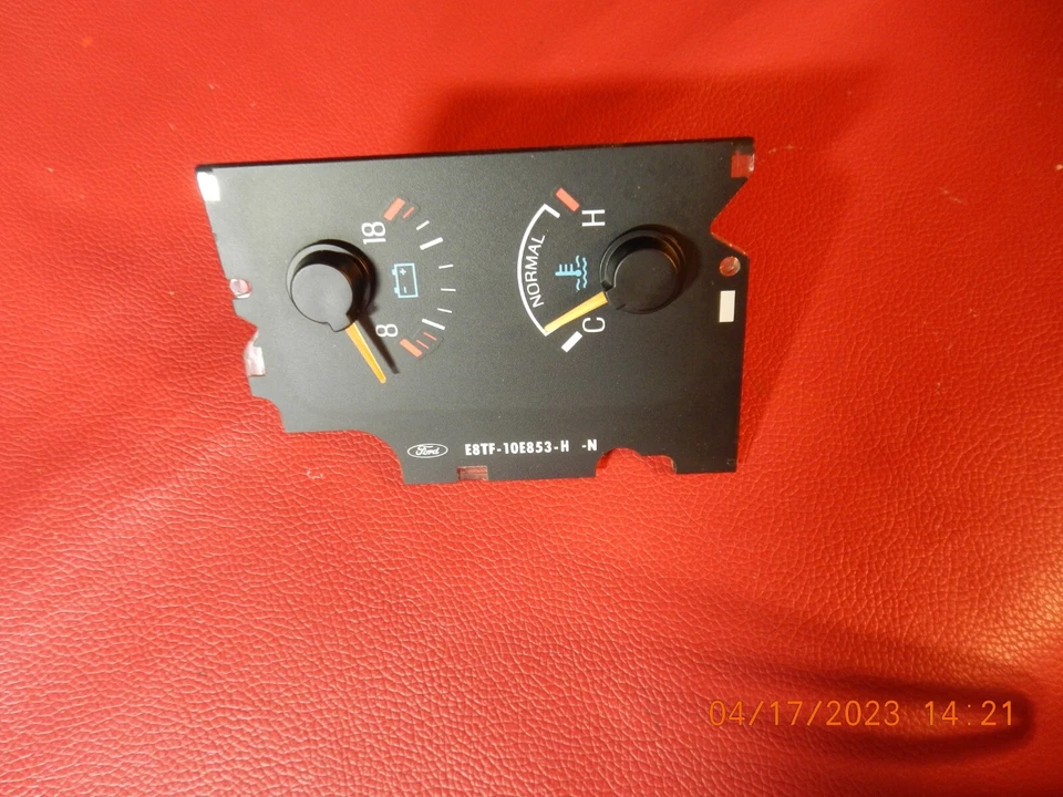 1987 1991 FORD BRONCO TRUCK F150 F250  BATTERY VOLTAGE WATER TEMP  CLUSTER GAUGE Foto 3 de 4