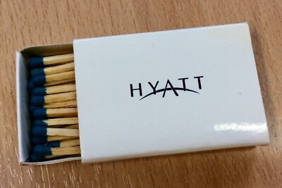 Vintage Miniatur Streichholzschachtel aus dem Hyatt Regency, Riad