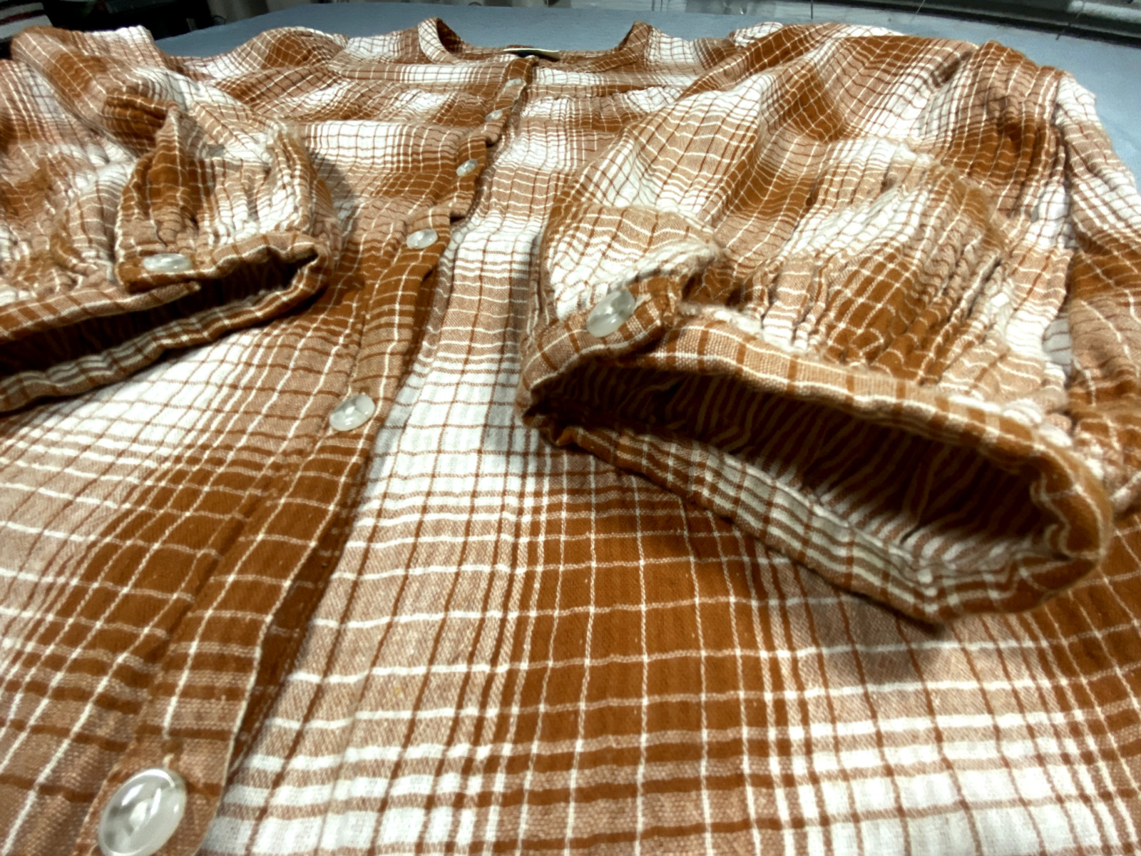 Universal Thread White/Oreange Plaid Button Up To… - image 8