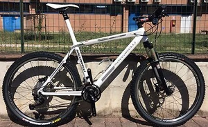 Saccarelli 26" C'est pas vrai. XTR Carbone de Reba de roche MTB Vélo