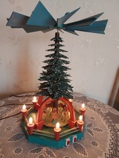 Erzgebirge Pyramide mit Motor und elektr. Licht Weihnachtspyramide