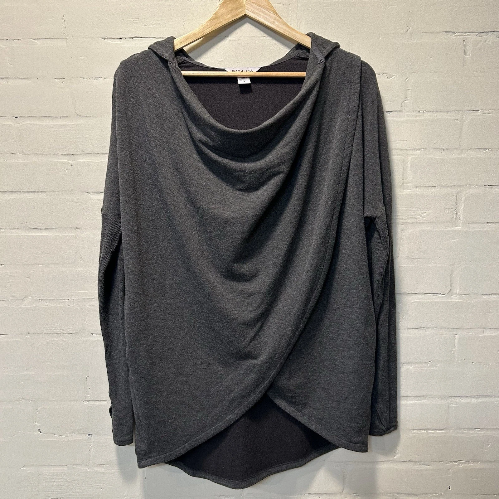 Athleta Women’s Charcoal Gray Purana Wrap Hoodie Sweatshirt Athleisure Sz SP