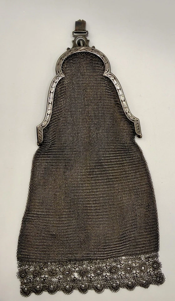 Antiguo bolso de noche Art Deco de malla de malla de cota de malla tono plateado con solapa Foto 3 de 4