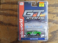 Auto World Thunderjet SC415-4A 1966 Ford GT40 Green  White HO Scale Slot Car