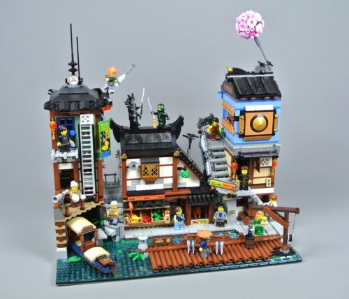 Ninjago City Docks 70657 (READ DESCRIPTION) - Picture 1 of 3