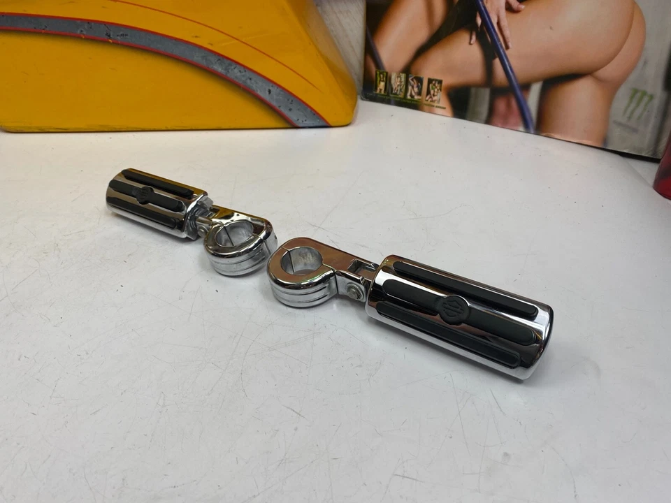 🔥OEM Harley 88-22 Bar & Shield Engine Guard Crash Bar Highway Touring Pegs🔥 - Image 2 of 4