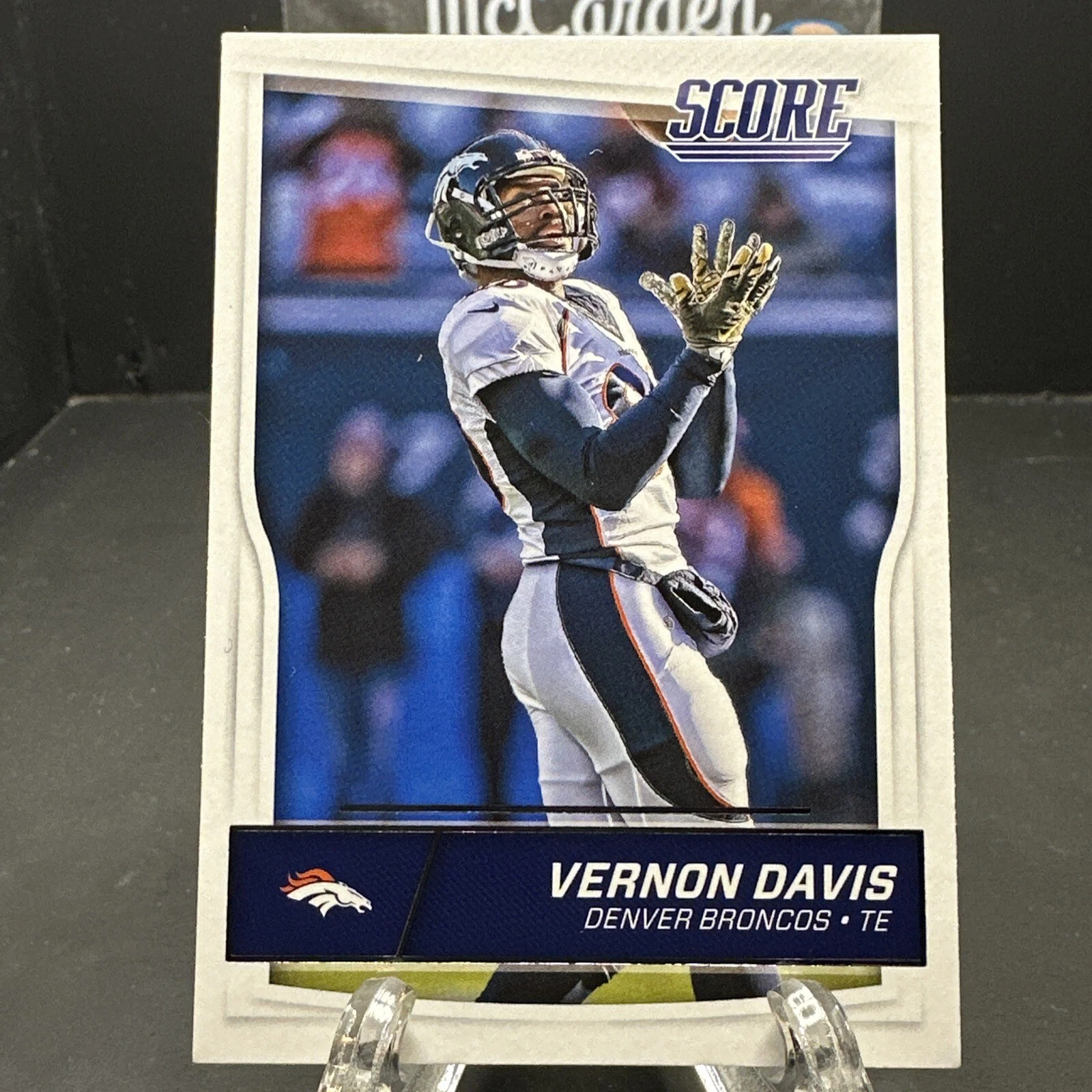 Vernon Davis trading card