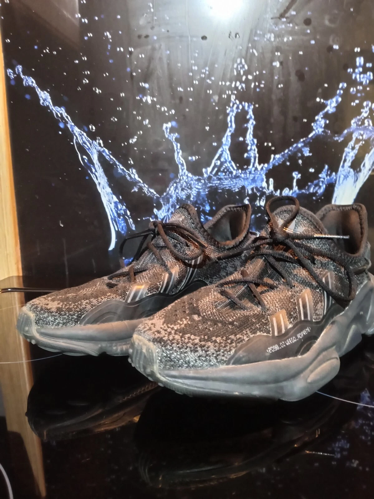 Adidas OZ WEEGO Adiprene scarpe da ginnastica unisex nere taglia UK 4 5