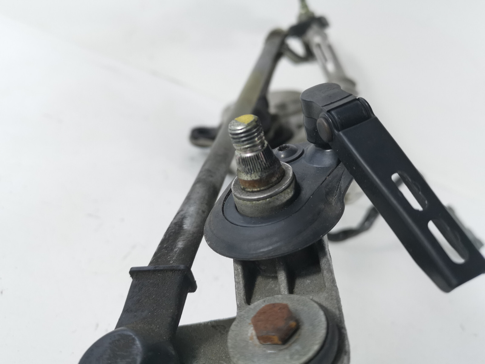 08-19 Maserati GranTurismo S M145 Windshield Wiper Motor OEM