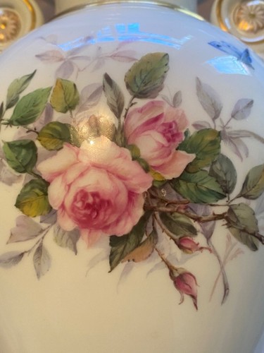 Miessen vase w/Hand Painted Romancing/Courting Beatiful,Stunning work of Art - Picture 4 of 10