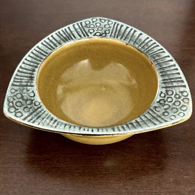 Lisa Larson Gustavsberg Tarragona Triangular Bowl 5  Sweden 1959-1960 Mustard