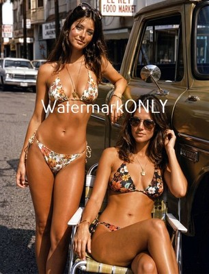 Gorgeous 1970's BUSTY LEGGY Bikini Babe's Beautiful ''Pin-Up'' PHOTO! #(803)