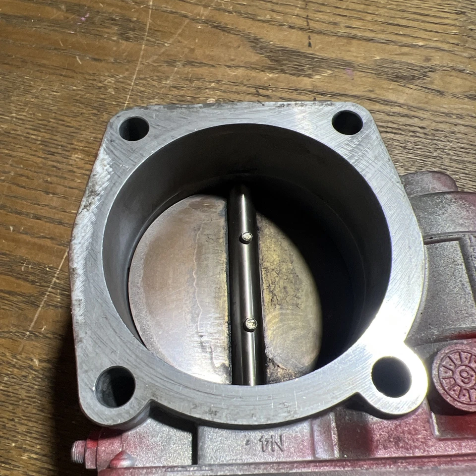 03-06 Cuerpo del acelerador Nissan 350Z 02-06 Altima 03-06 INFINITI G35 OEM 161198J103 Foto 4 de 4