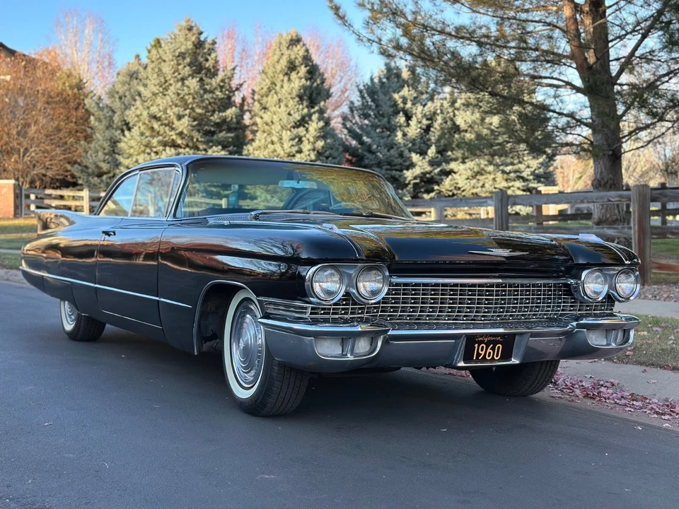 1960 Cadillac DeVille  - Image 3 of 4