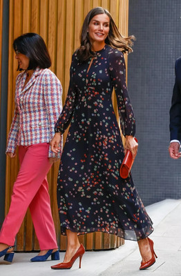Massimo Dutti Confetti Print Midi Dress UK10 EU38 US6, Queen Letizia