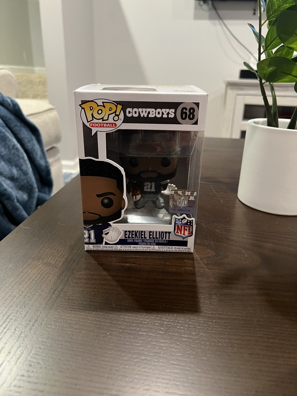 En Oferta Funko Pop! Sports: Nfl Ezekiel Elliott Action Figure