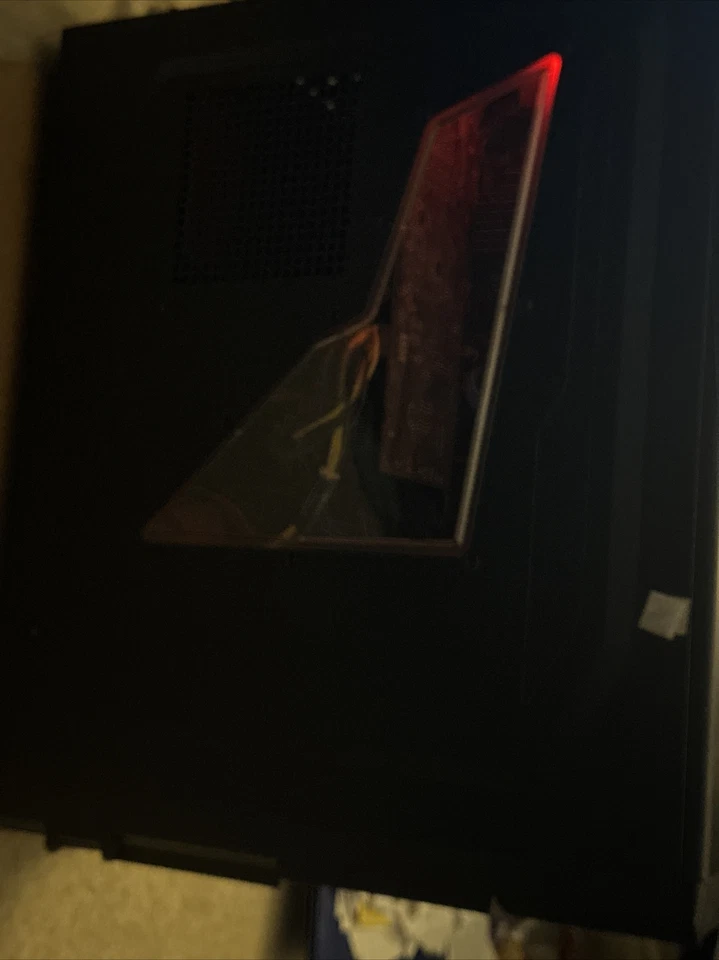 PC para juegos cyberpower, AMD FX-4300 Quad-Core, GeForce GTX 950, 8 Gb Ram, 930 Gb Foto 4 de 4