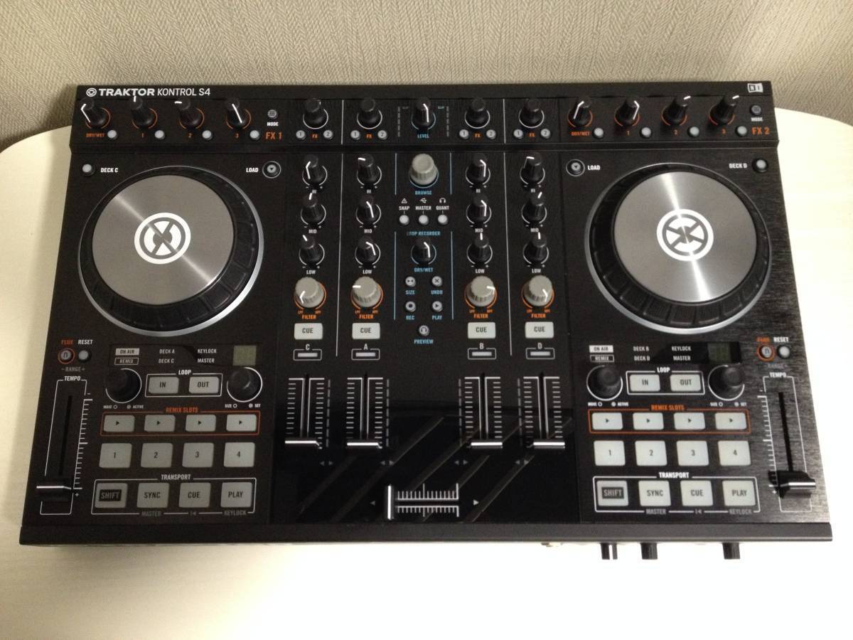 Native Instruments TRAKTOR KONTROL S4 MK2 PC DJ Mixer System Sound Equioment